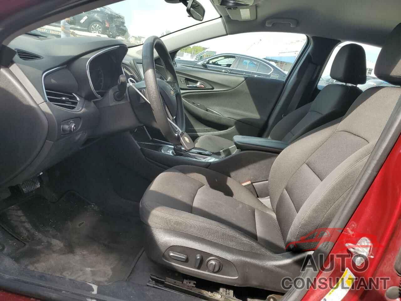 CHEVROLET MALIBU 2018 - 1G1ZD5ST8JF266387