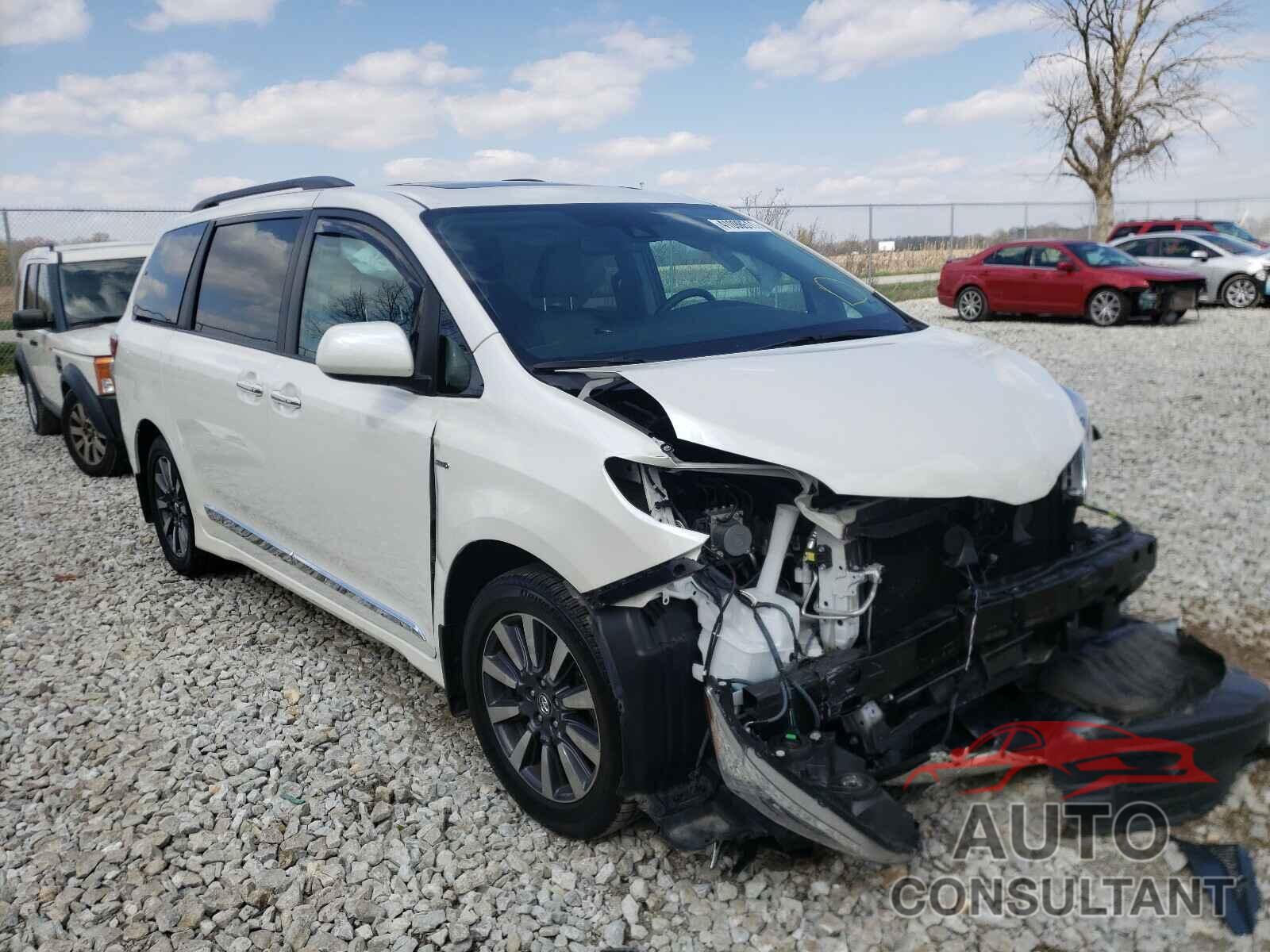 TOYOTA SIENNA 2018 - 5TDDZ3DC1JS199815