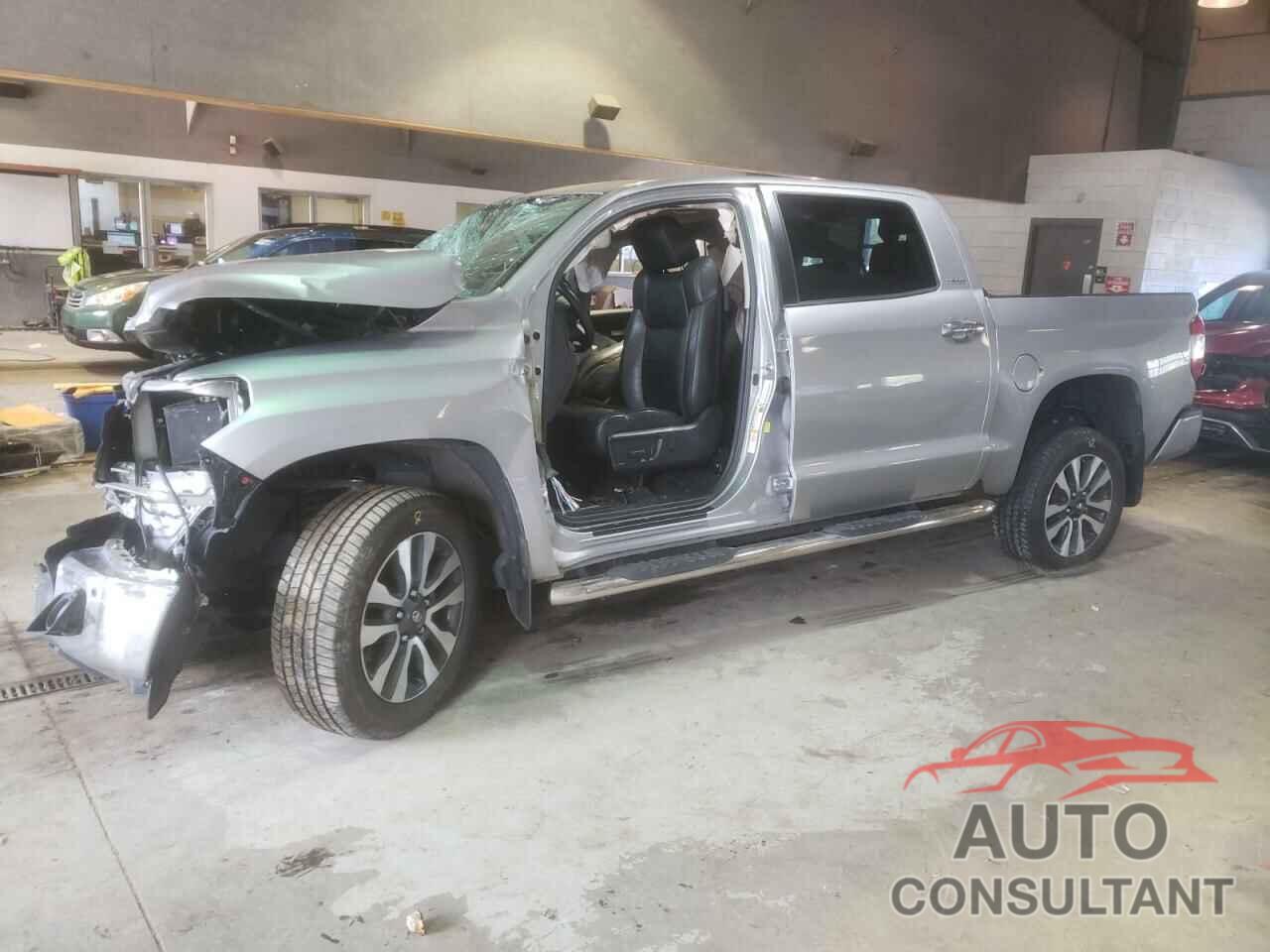 TOYOTA TUNDRA 2018 - 5TFHY5F18JX713648