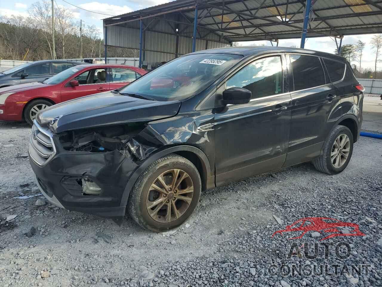 FORD ESCAPE 2017 - 1FMCU0GD3HUC84637