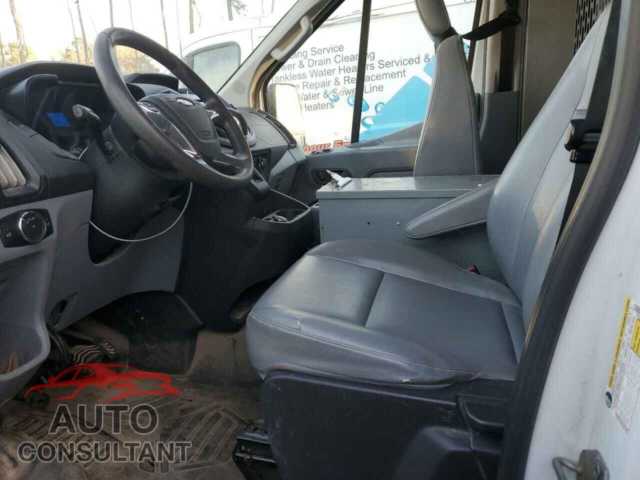 FORD TRANSIT 2019 - 1FTYR2CG5KKB18159