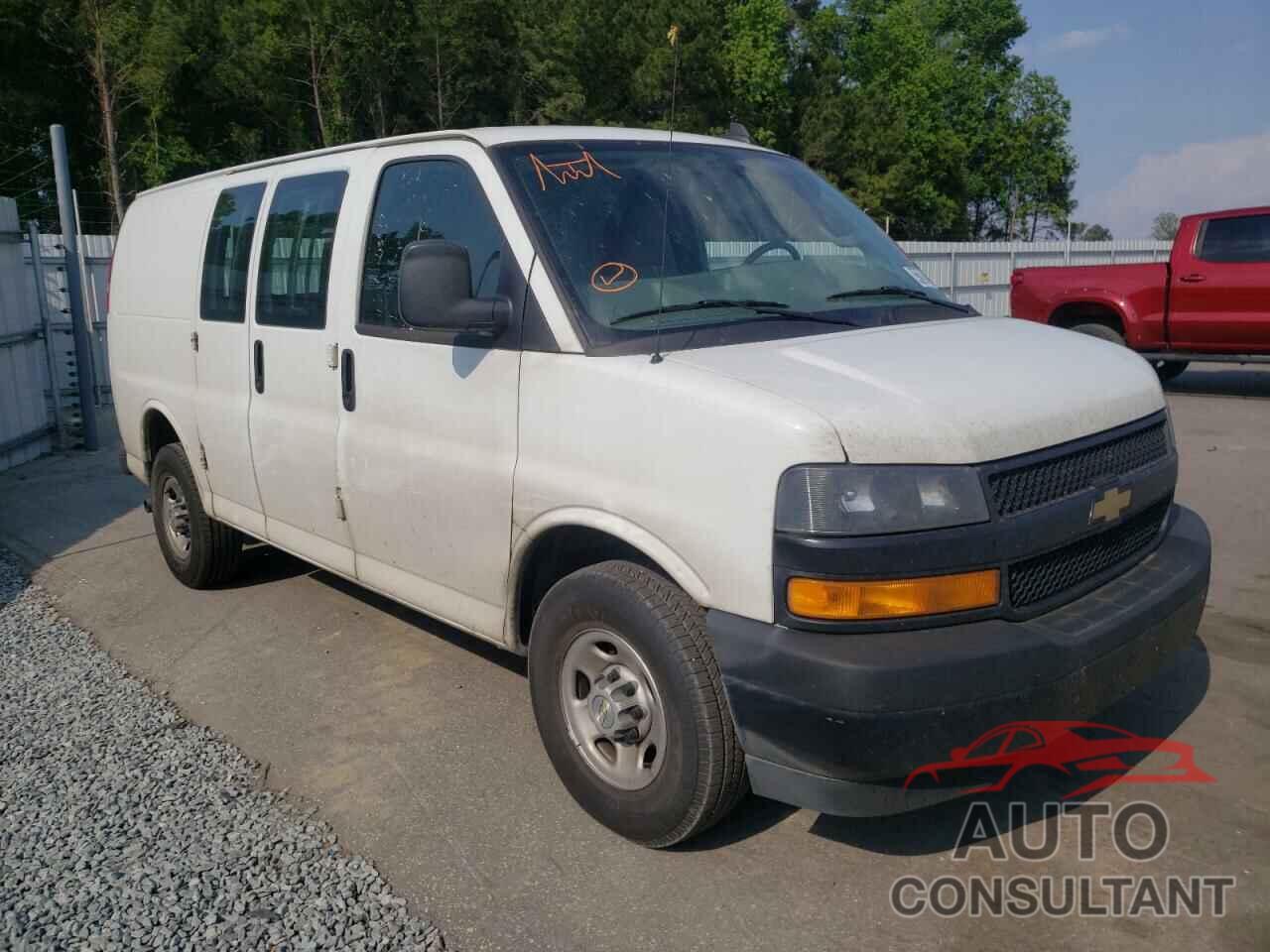 CHEVROLET EXPRESS 2020 - 1GCWGAFP0L1221838