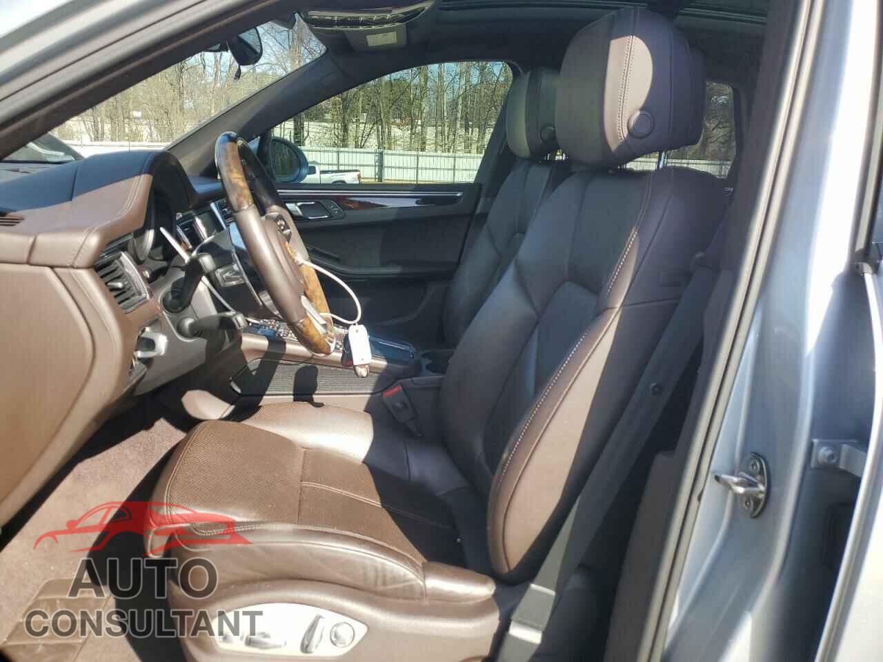 PORSCHE MACAN 2016 - WP1AB2A55GLB47149