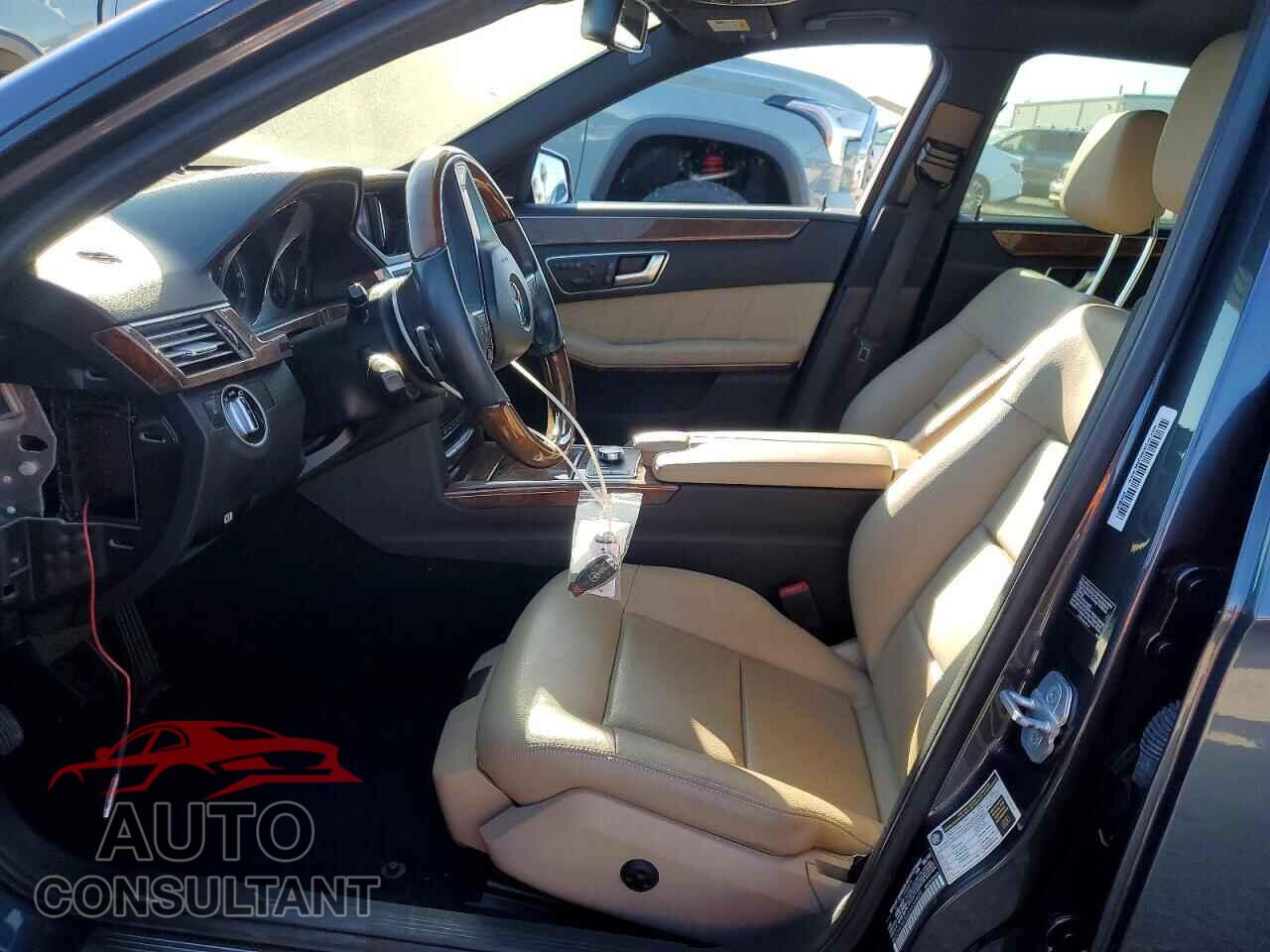 MERCEDES-BENZ E-CLASS 2013 - WDDHF5KB6DA659400