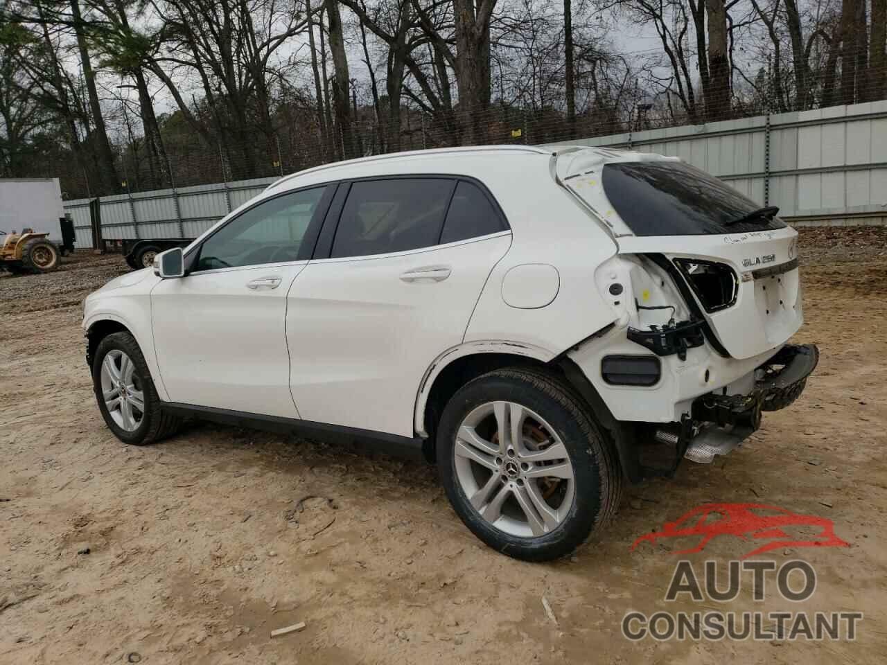 MERCEDES-BENZ GLA-CLASS 2018 - WDCTG4EB0JJ497227