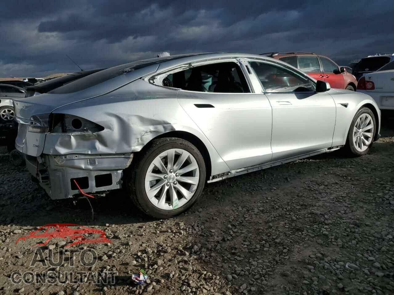 TESLA MODEL S 2017 - 5YJSA1E26HF183942