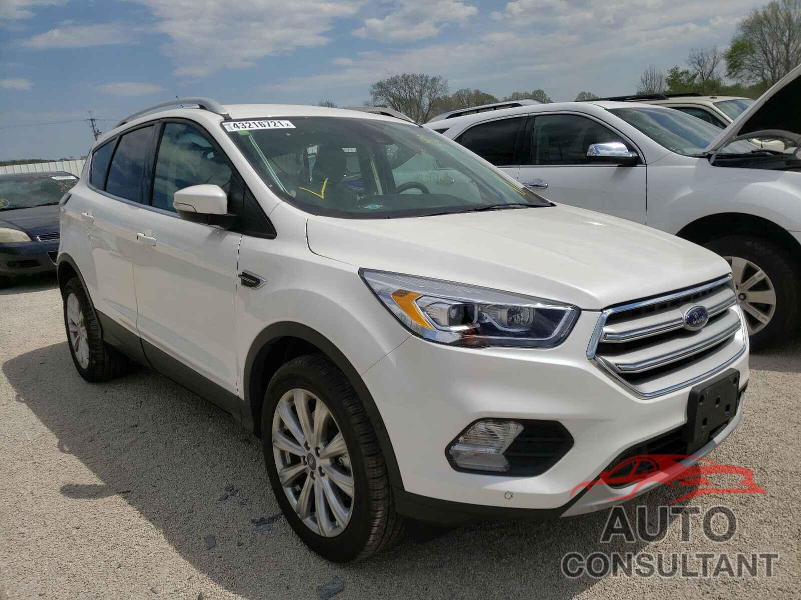 FORD ESCAPE 2018 - 1FMCU0J99JUD01502