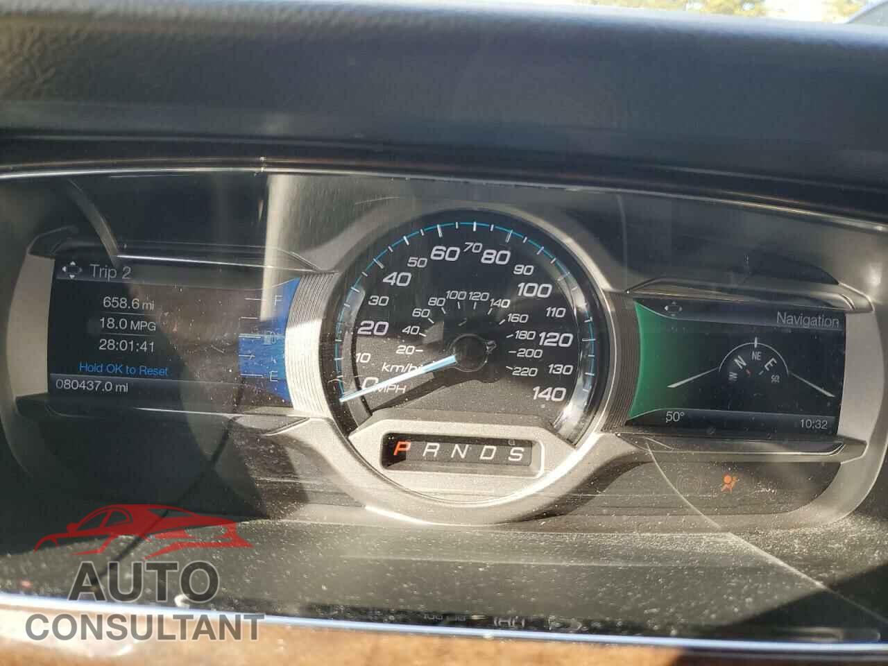 FORD TAURUS 2017 - 1FAHP2F85HG129092
