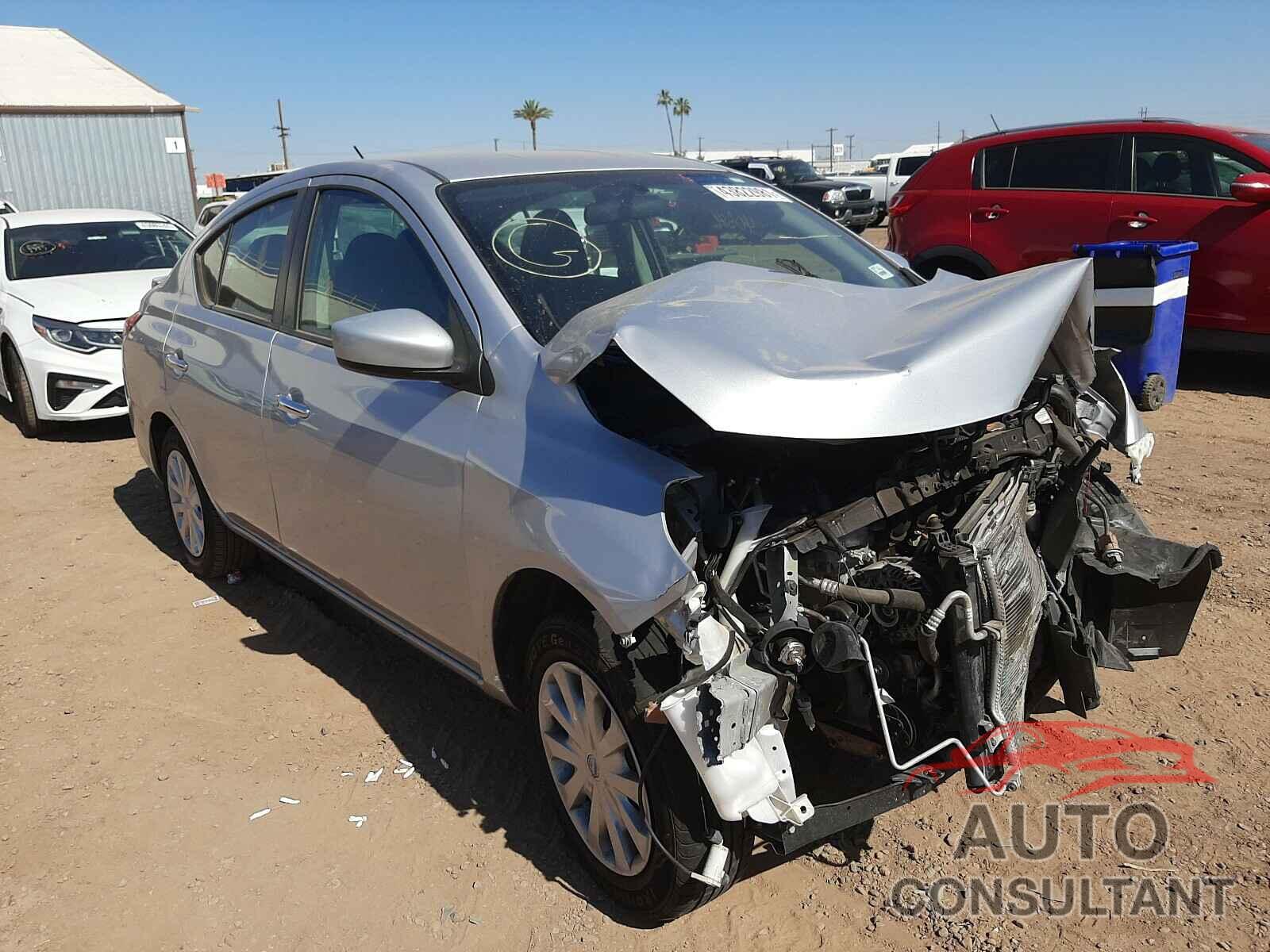 NISSAN VERSA 2019 - 3N1CN7AP3KL852774
