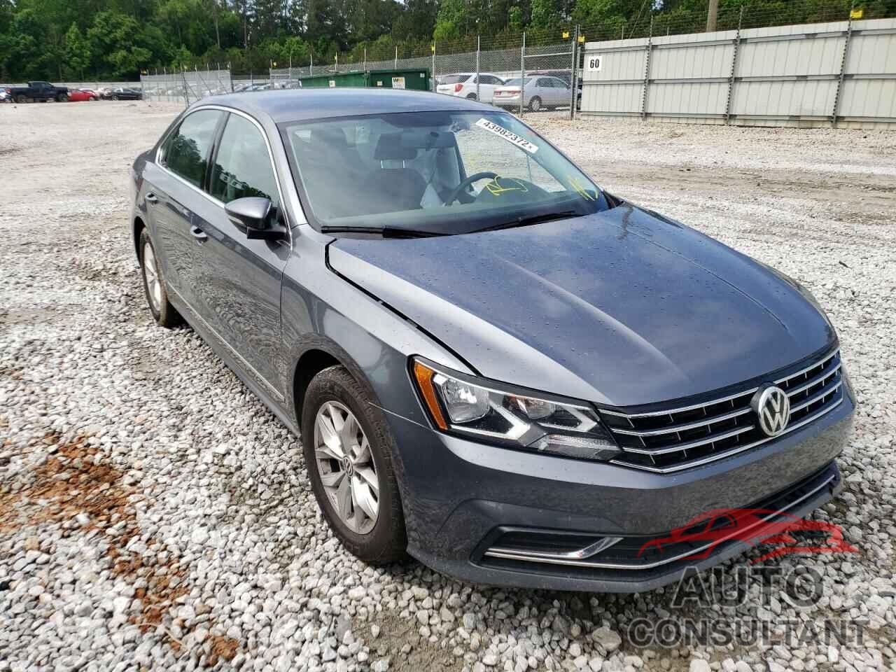 VOLKSWAGEN PASSAT 2017 - 1VWAT7A32HC066487