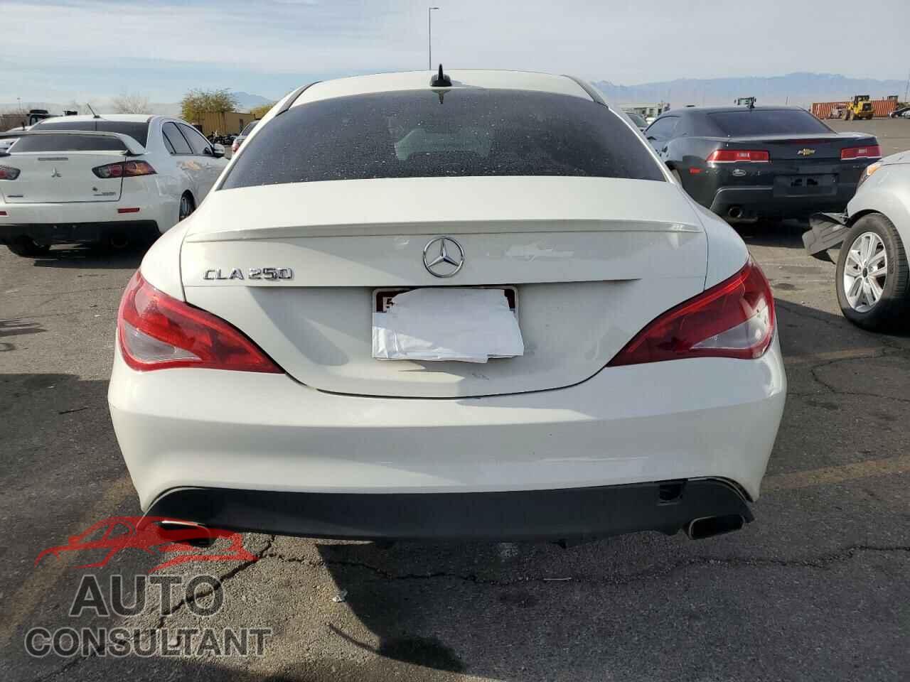 MERCEDES-BENZ CLA-CLASS 2015 - WDDSJ4EB2FN242586