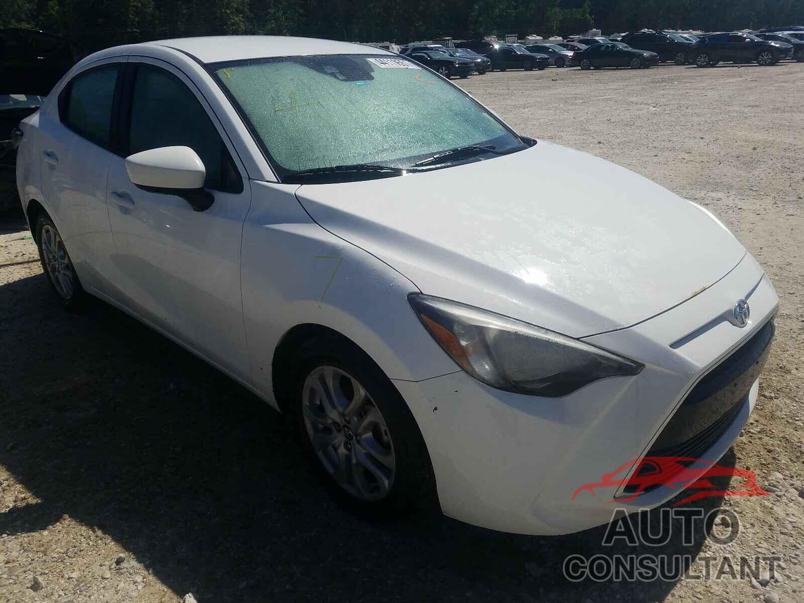 TOYOTA YARIS 2017 - 3MYDLBYV7HY173845