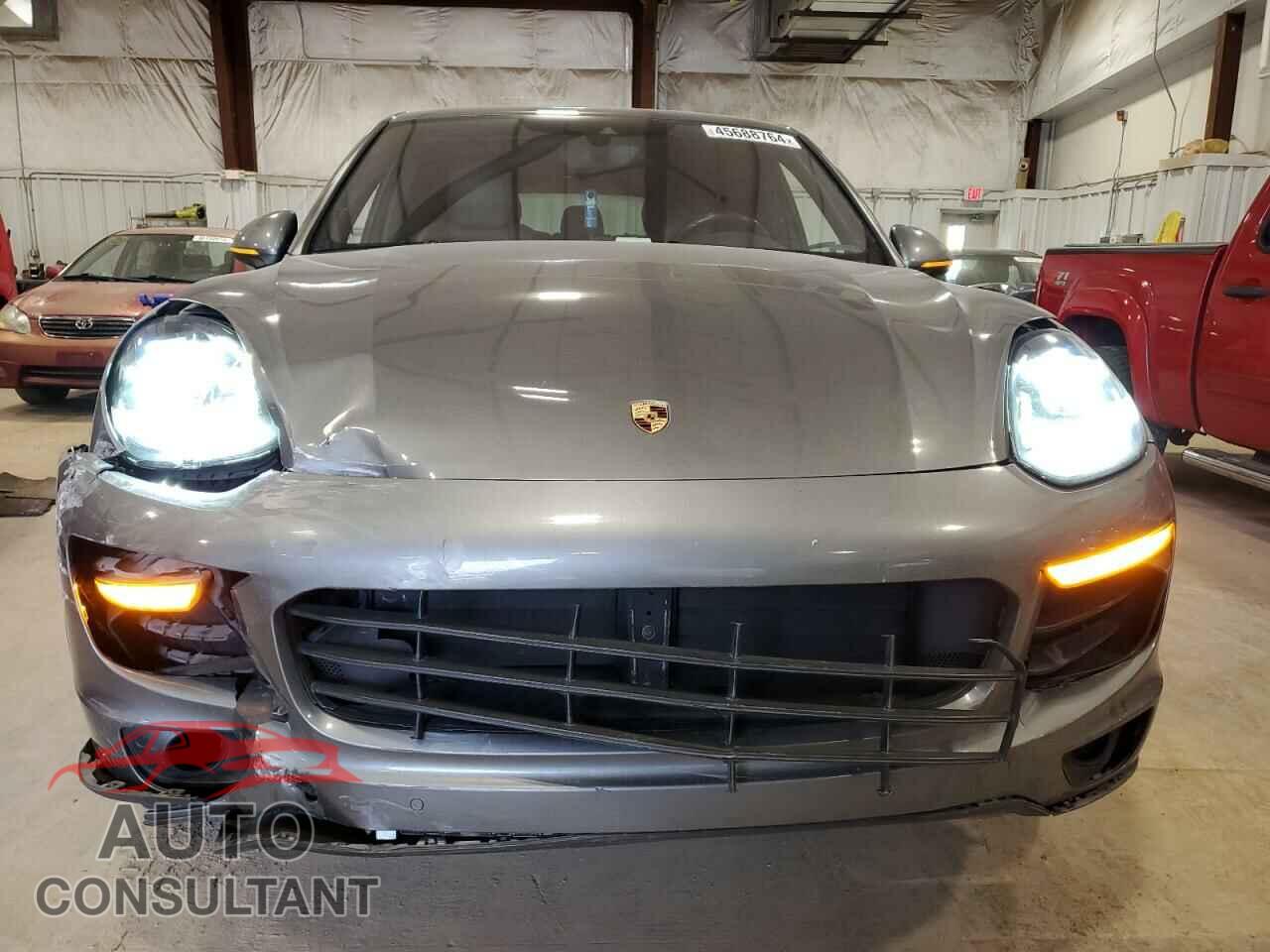 PORSCHE CAYENNE 2016 - WP1AA2A2XGKA37471