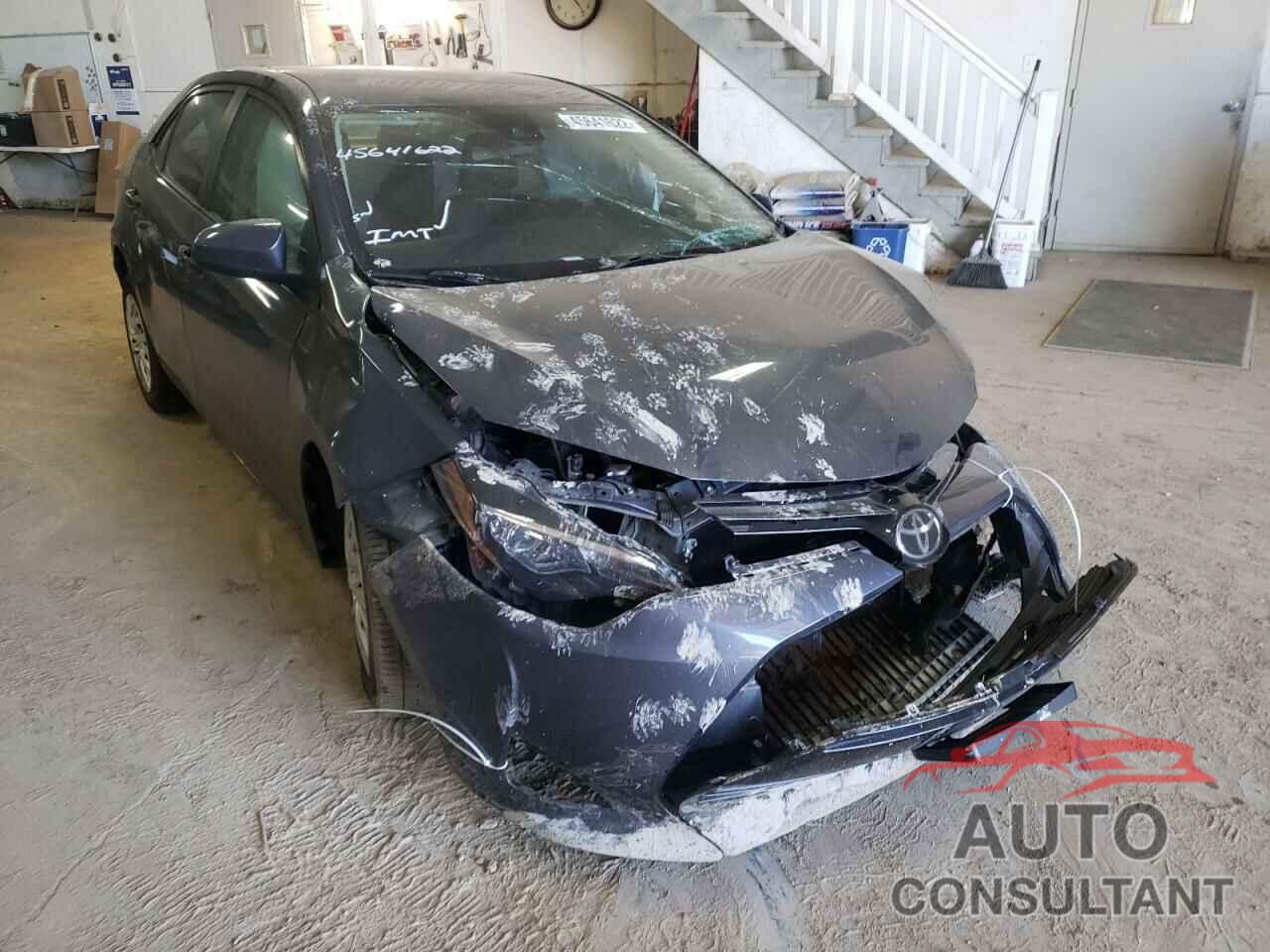 TOYOTA COROLLA 2018 - 5YFBURHEXJP773325