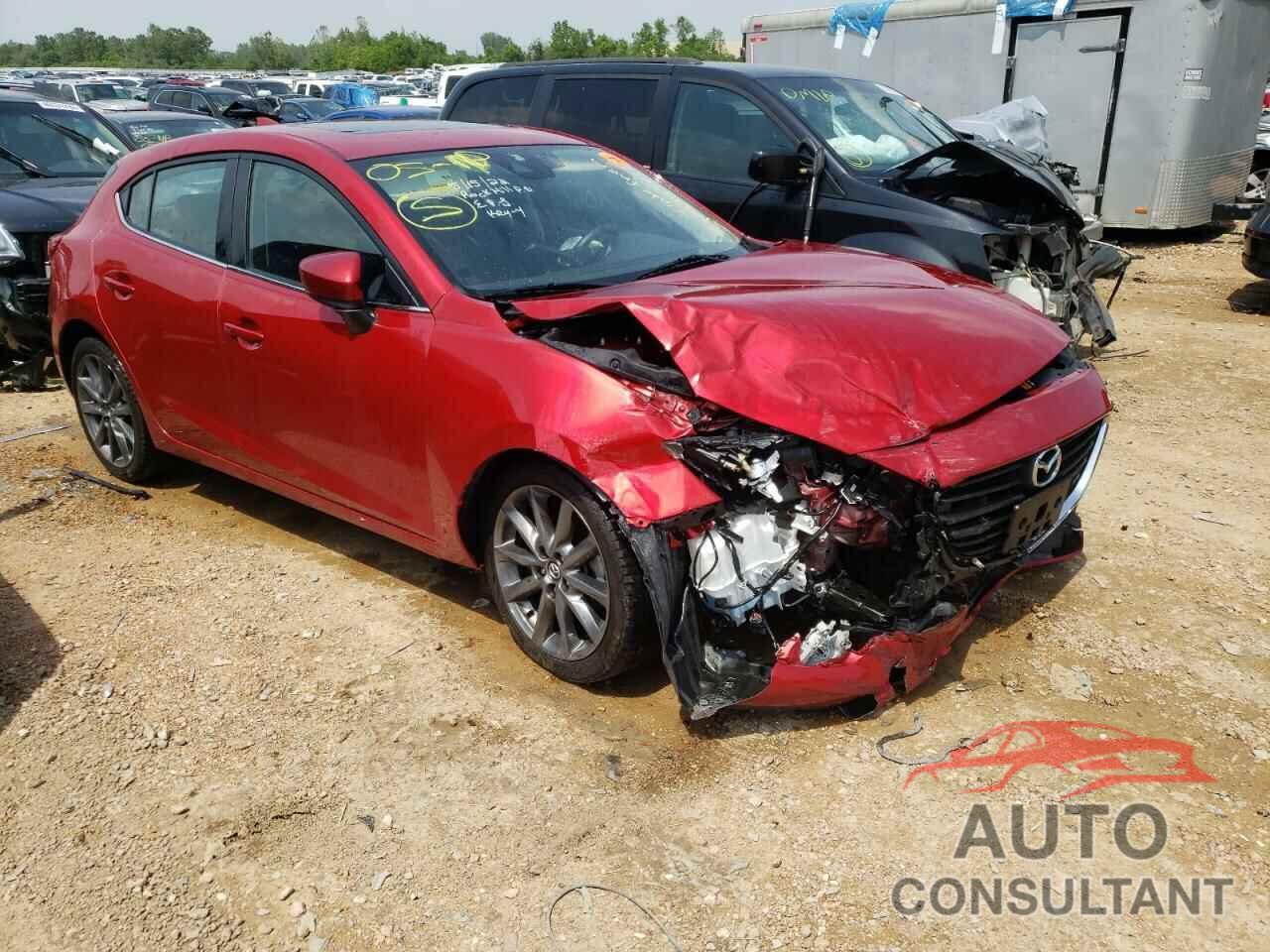 MAZDA 3 2018 - 3MZBN1L3XJM252579