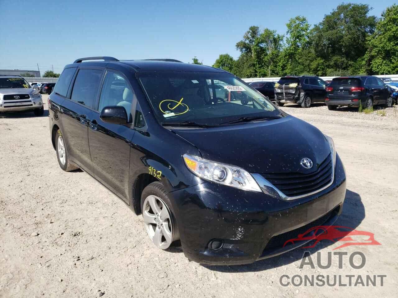 TOYOTA SIENNA 2017 - 5TDKZ3DC0HS855584