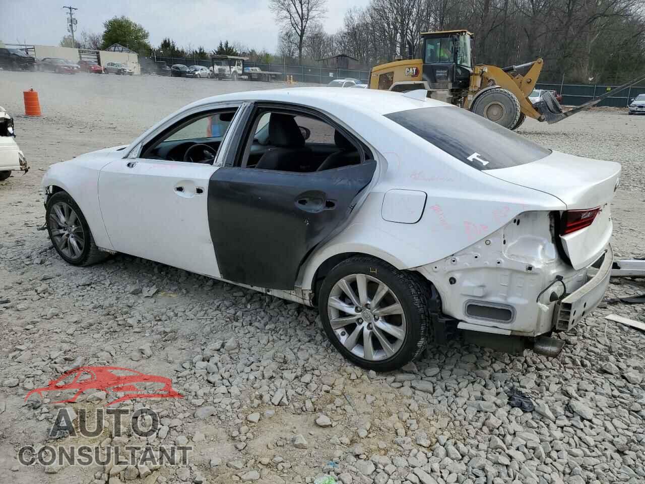 LEXUS IS 2016 - JTHBA1D20G5019103