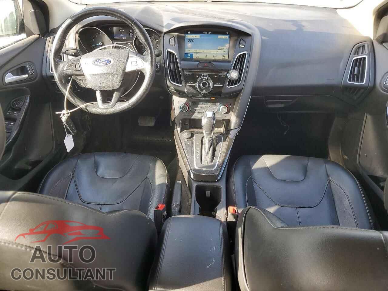 FORD FOCUS 2018 - 1FADP3J21JL283321