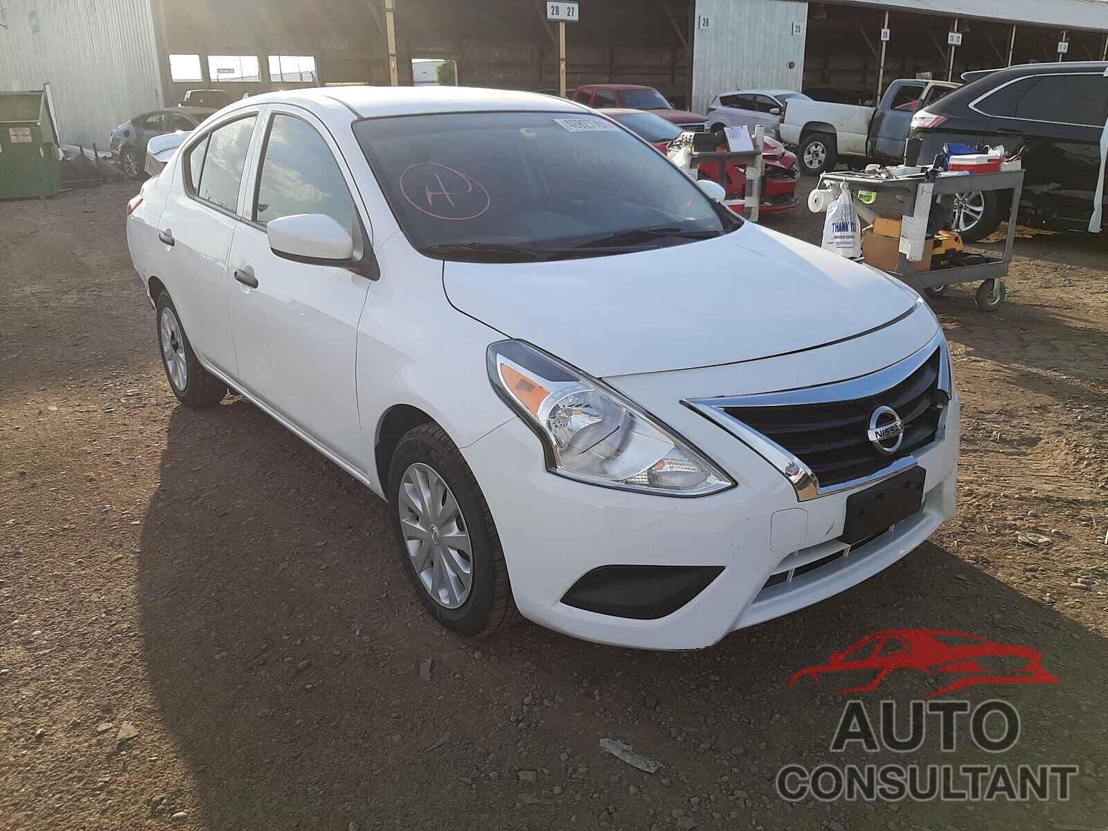 NISSAN VERSA 2017 - 3N1CN7AP7HL851779