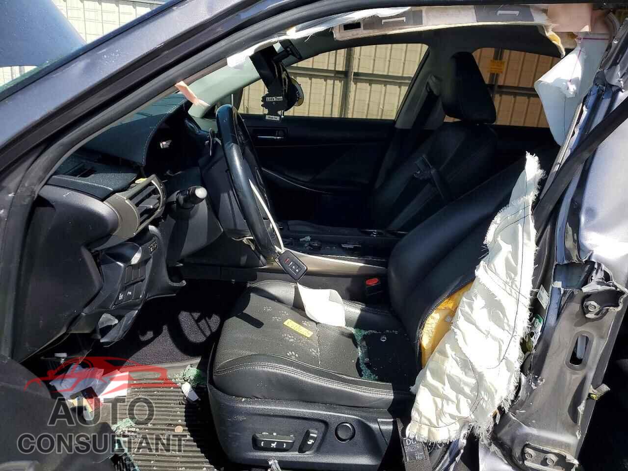 LEXUS IS 2014 - JTHBF1D22E5017836