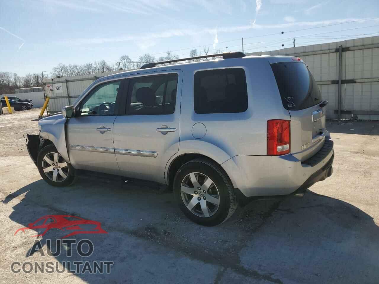 HONDA PILOT 2015 - 5FNYF4H95FB043741