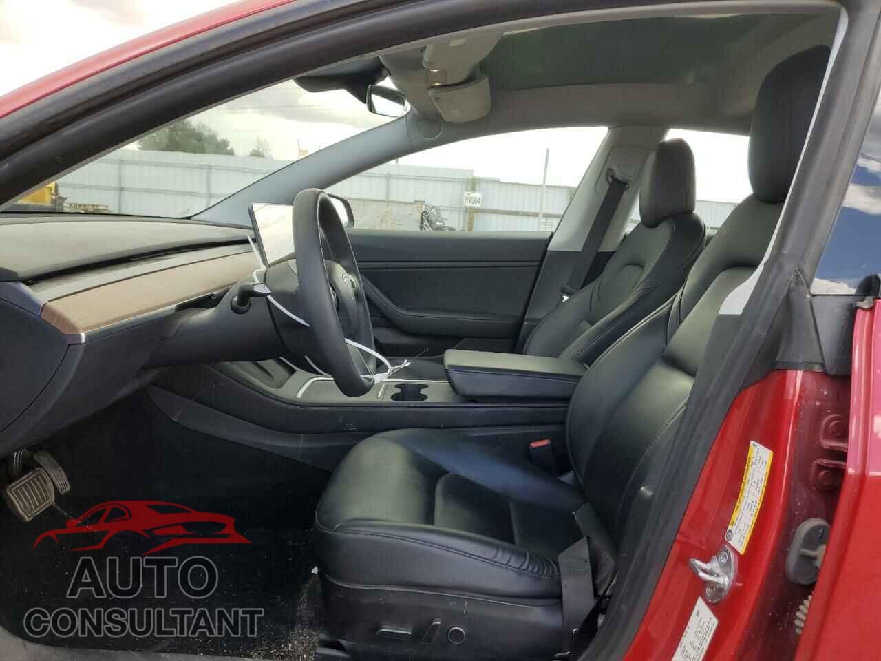 TESLA MODEL 3 2021 - 5YJ3E1EB5MF869232