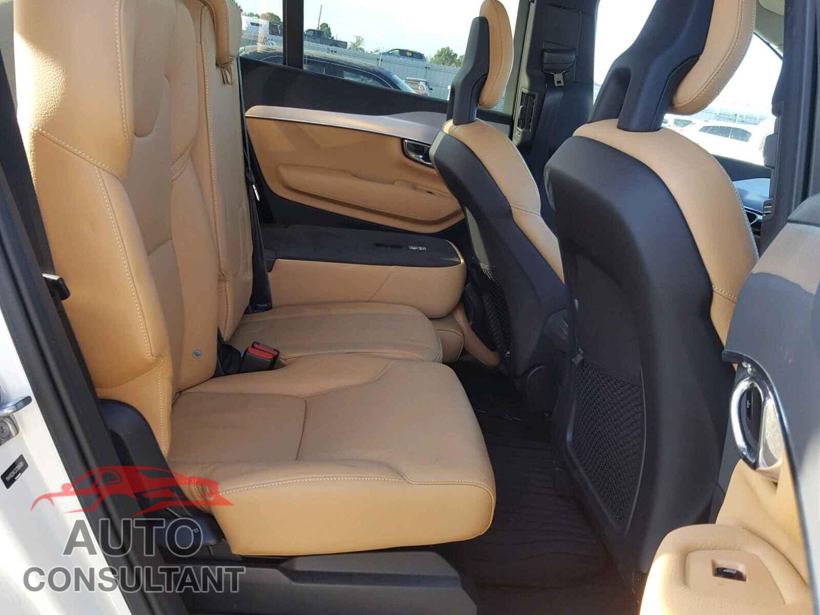 VOLVO XC90 T5 2016 - YV4102XK2G1084881