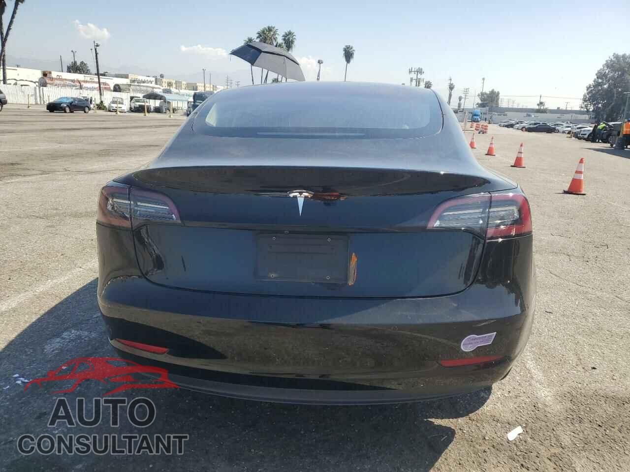 TESLA MODEL 3 2018 - 5YJ3E1EA1JF172420