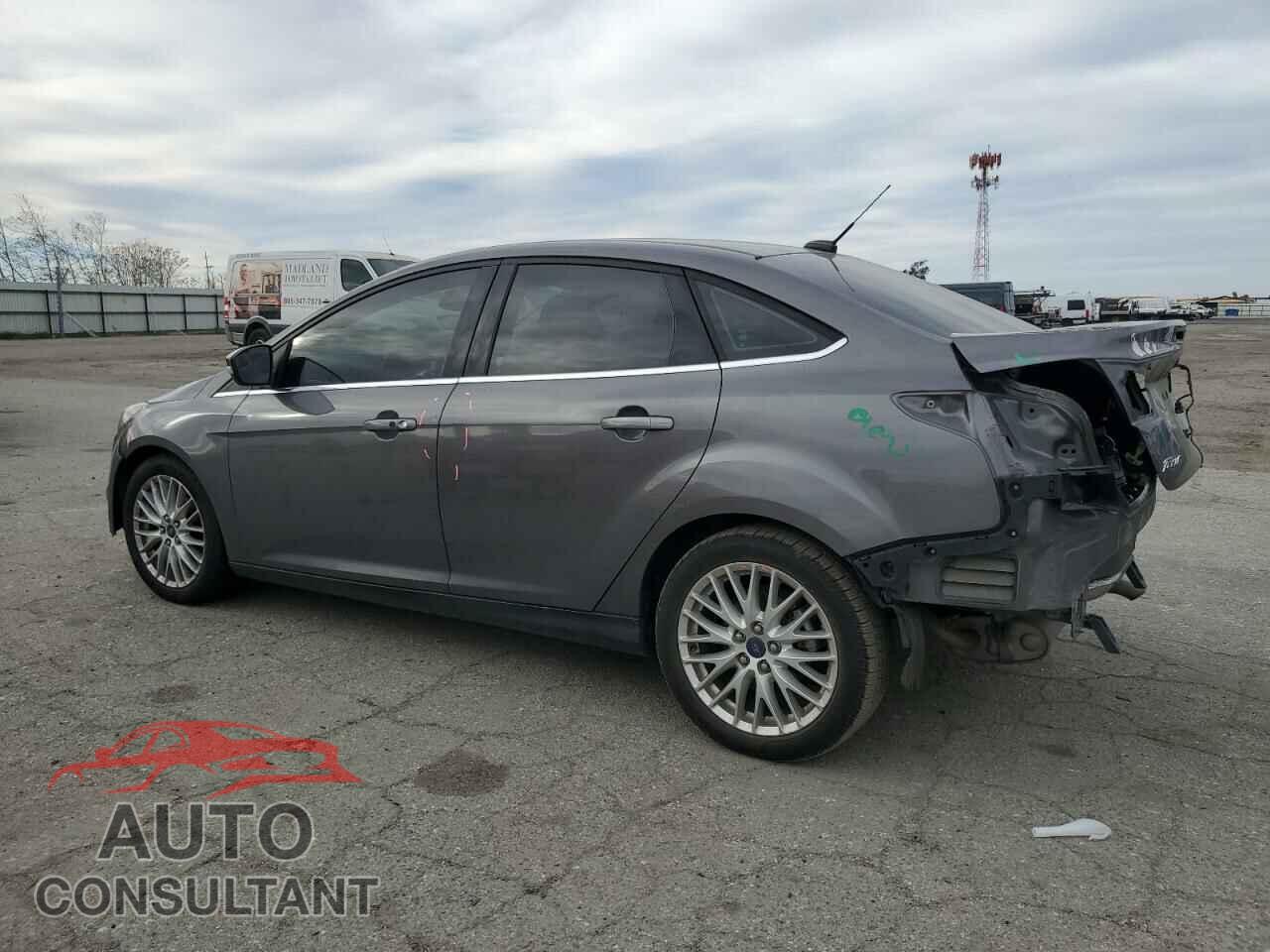 FORD FOCUS 2013 - 1FADP3J23DL335696