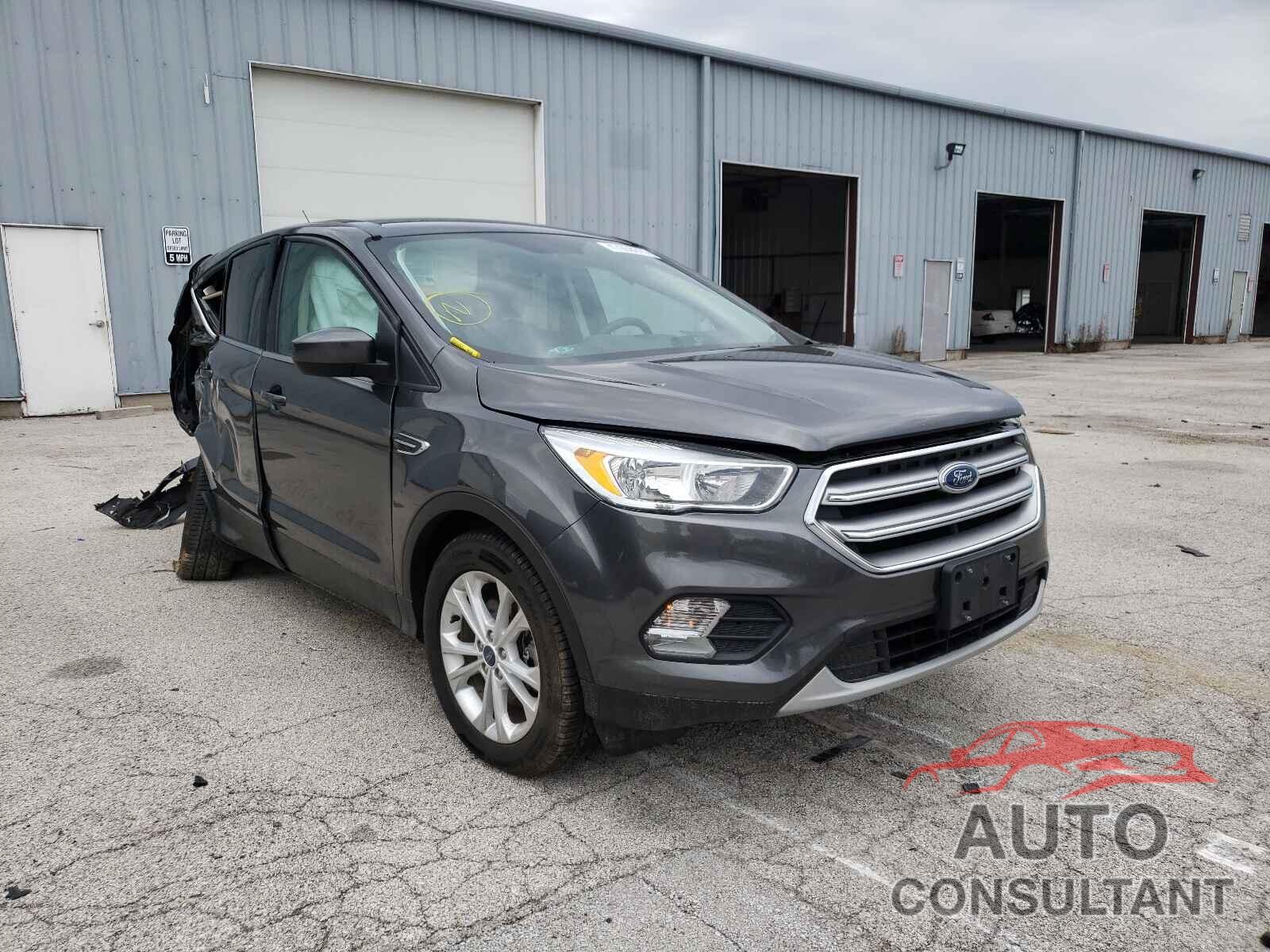 FORD ESCAPE 2017 - 1FMCU9G98HUD73507