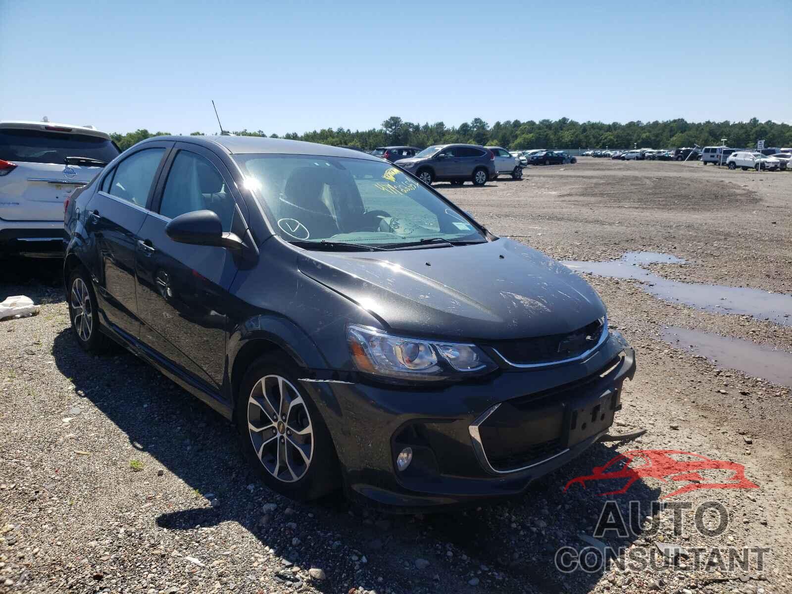CHEVROLET SONIC 2017 - 1G1JD5SGXH4127934