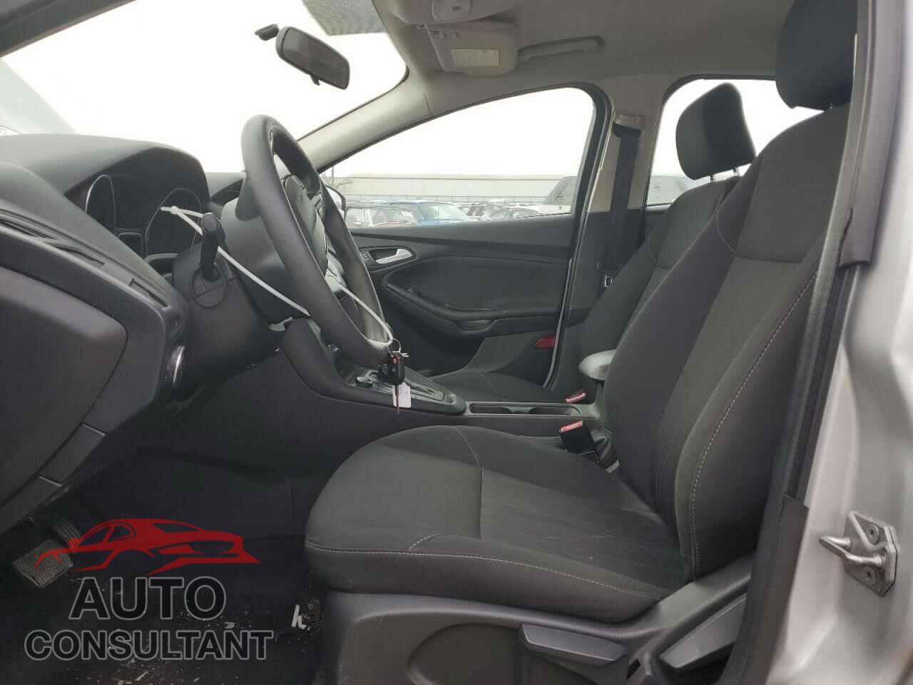 FORD FOCUS 2017 - 1FADP3FE9HL213451