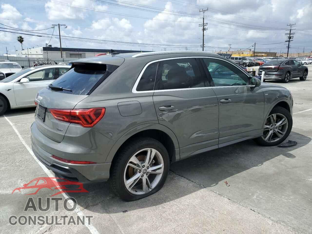 AUDI Q3 2020 - WA1DECF32L1047366
