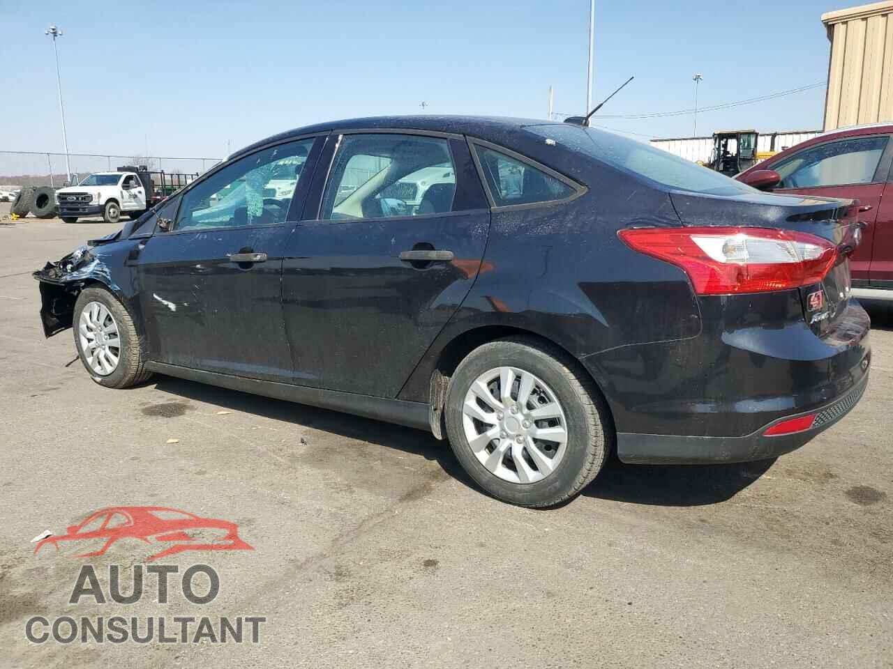 FORD FOCUS 2013 - 1FADP3E28DL143460