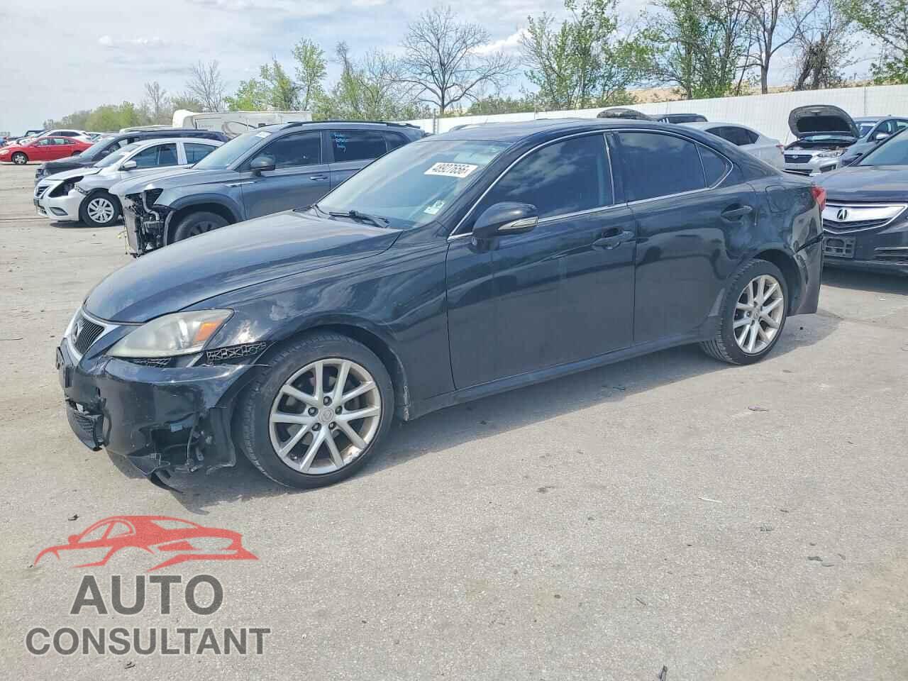 LEXUS IS 2012 - JTHCF5C25C5057855