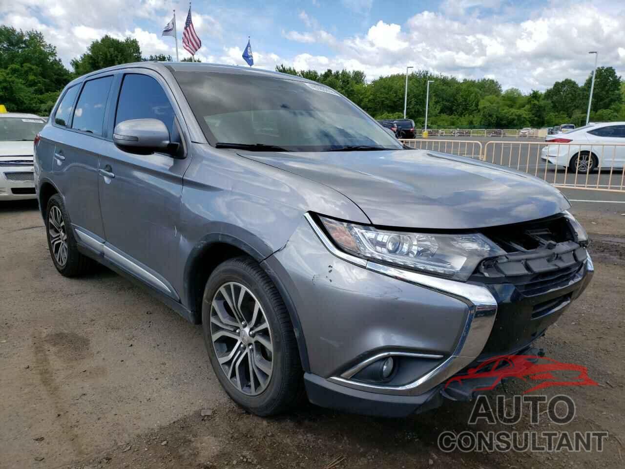 MITSUBISHI OUTLANDER 2018 - JA4AD3A36JJ002005