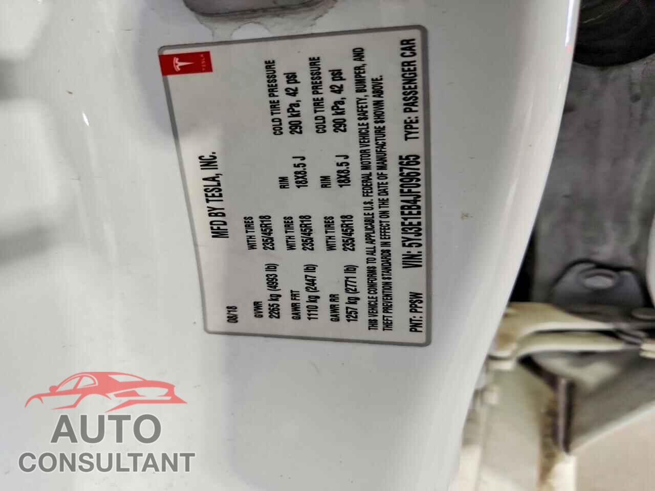 TESLA MODEL 3 2018 - 5YJ3E1EB4JF096765