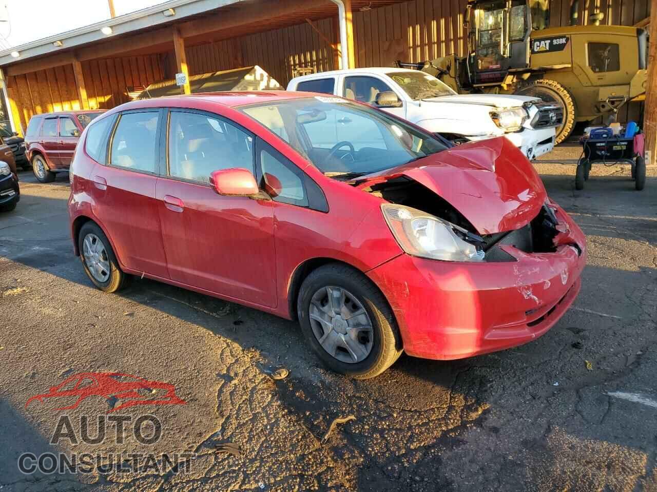 HONDA FIT 2013 - JHMGE8H33DC016743