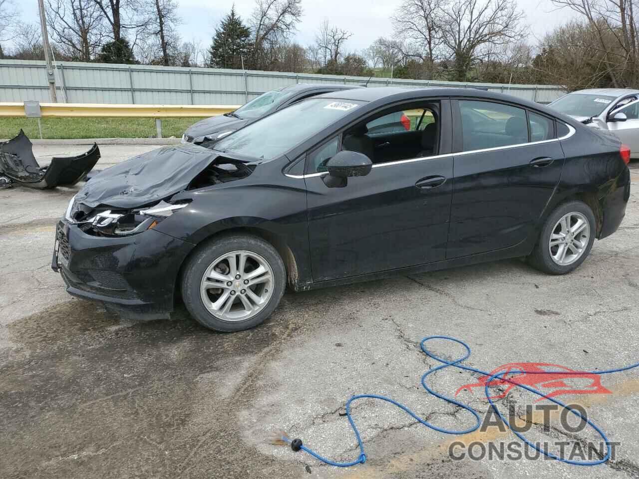 CHEVROLET CRUZE 2018 - 1G1BE5SM9J7107122