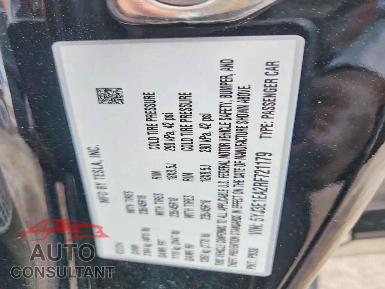 TESLA MODEL 3 2024 - 5YJ3E1EA2RF721179