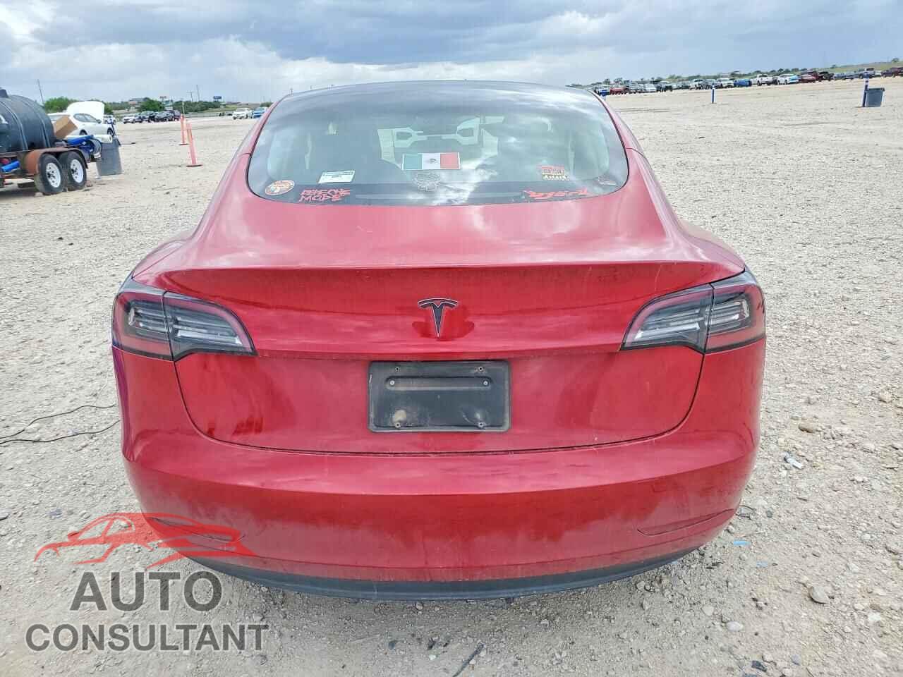 TESLA MODEL 3 2023 - 5YJ3E1EA7PF439035