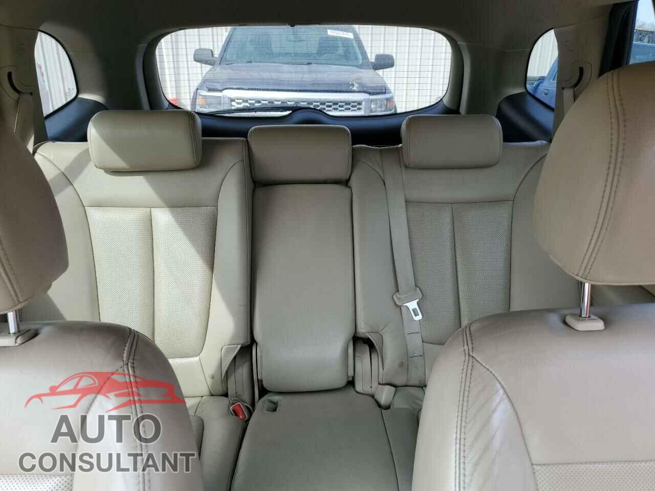 HYUNDAI SANTA FE 2009 - 5NMSH13E79H257104