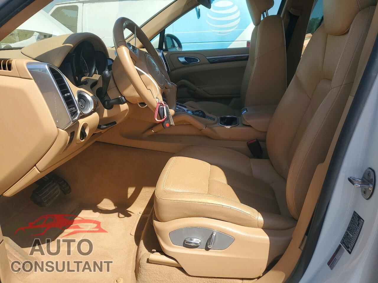 PORSCHE CAYENNE 2013 - WP1AA2A24DLA01121