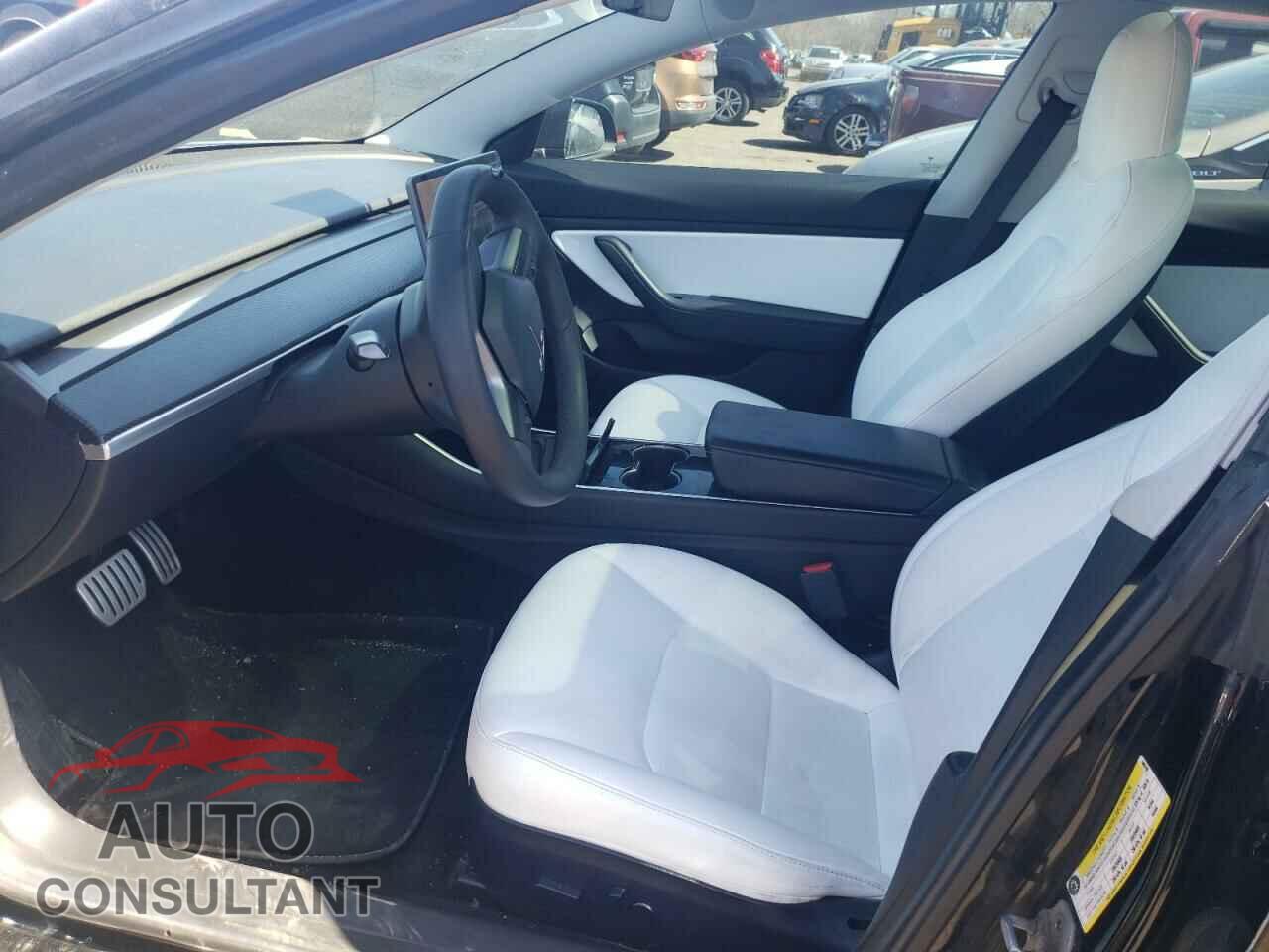 TESLA MODEL 3 2019 - 5YJ3E1EB5KF440749