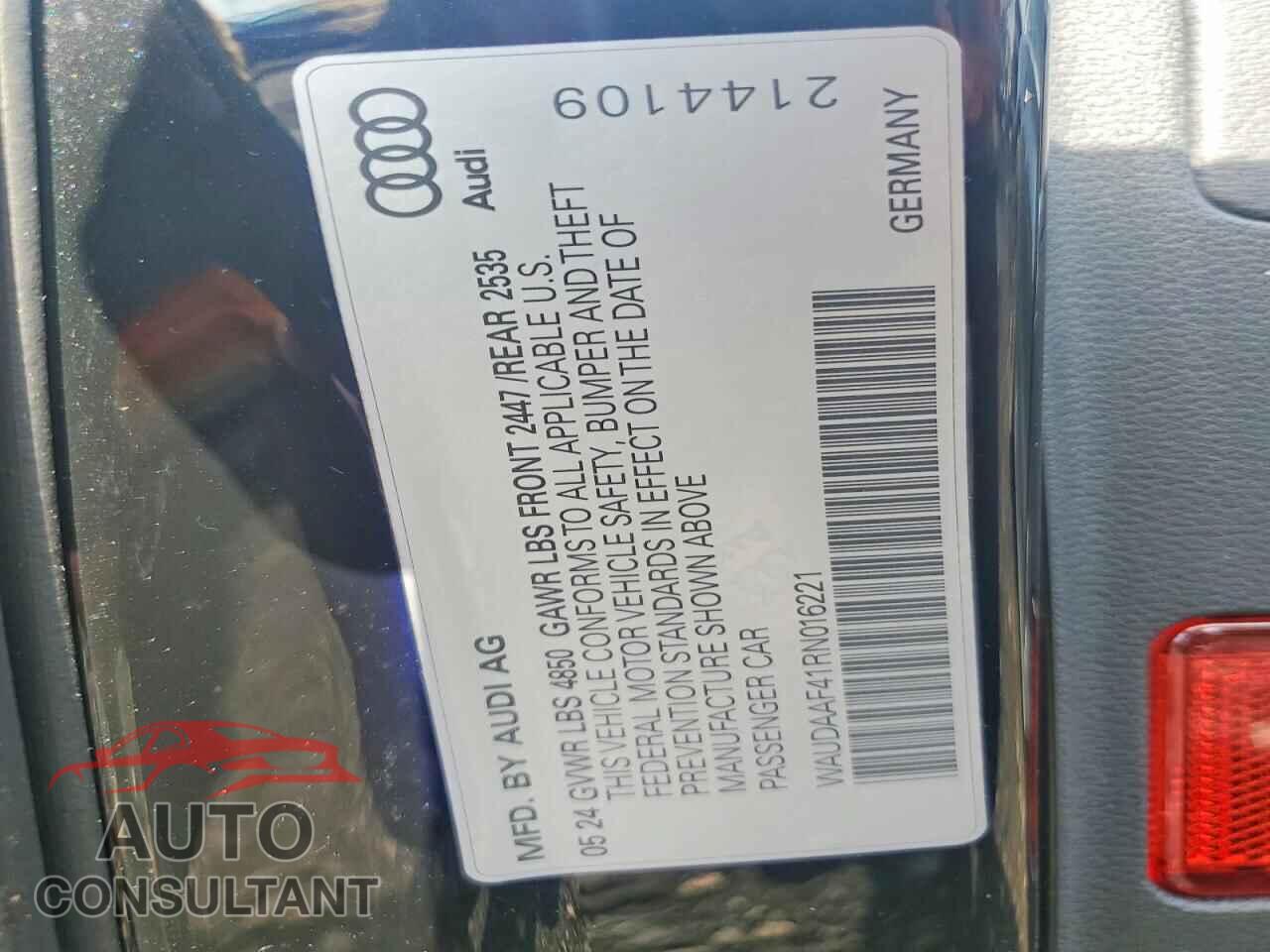 AUDI A4 2024 - WAUDAAF41RN016221