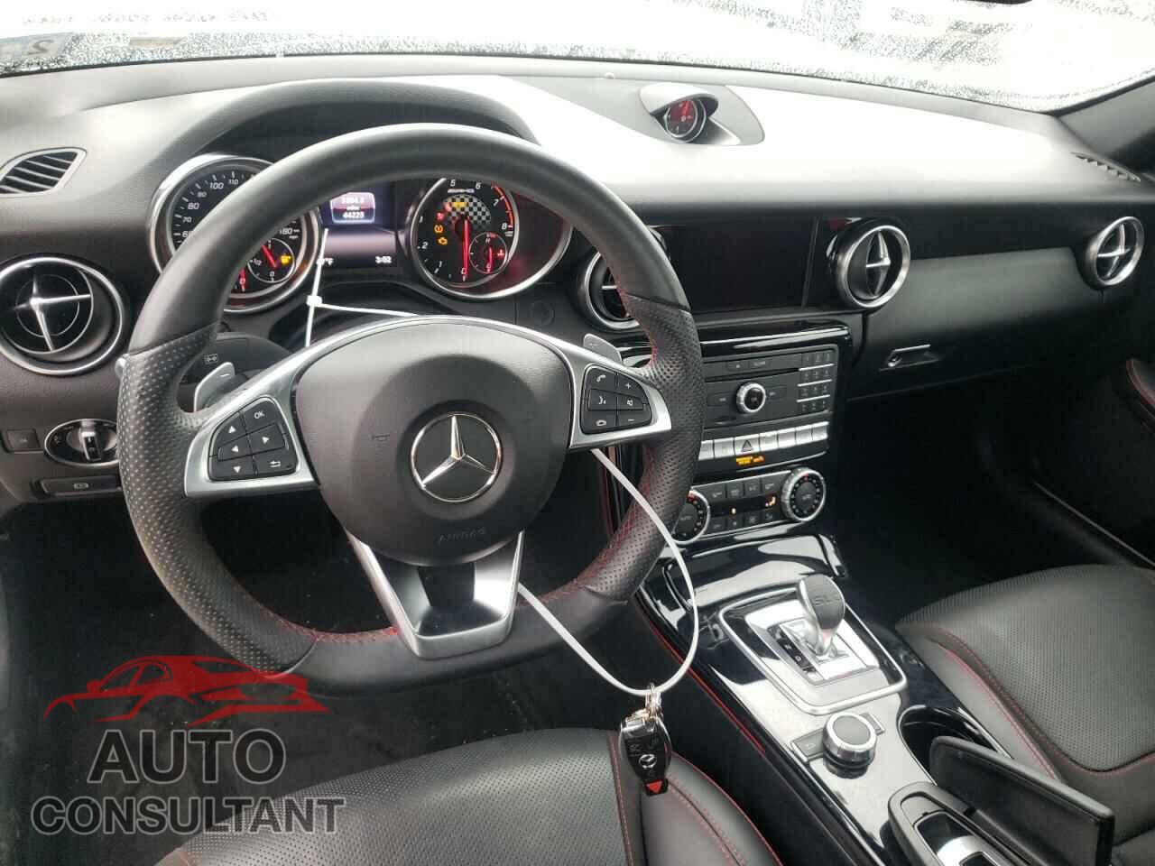 MERCEDES-BENZ SLC-CLASS 2018 - WDDPK6GA3JF151185