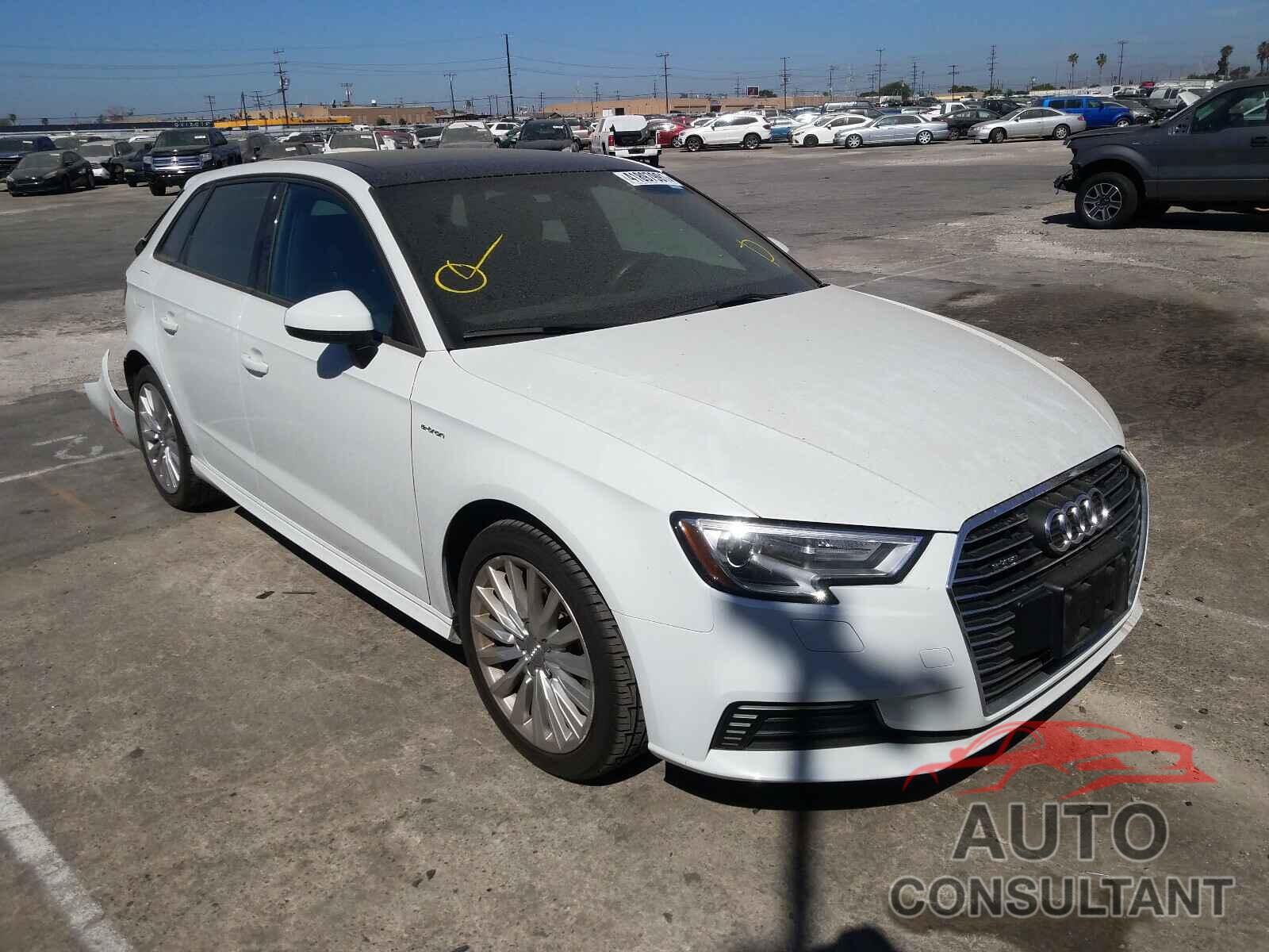 AUDI A3 2018 - WAUUPBFF2JA056342