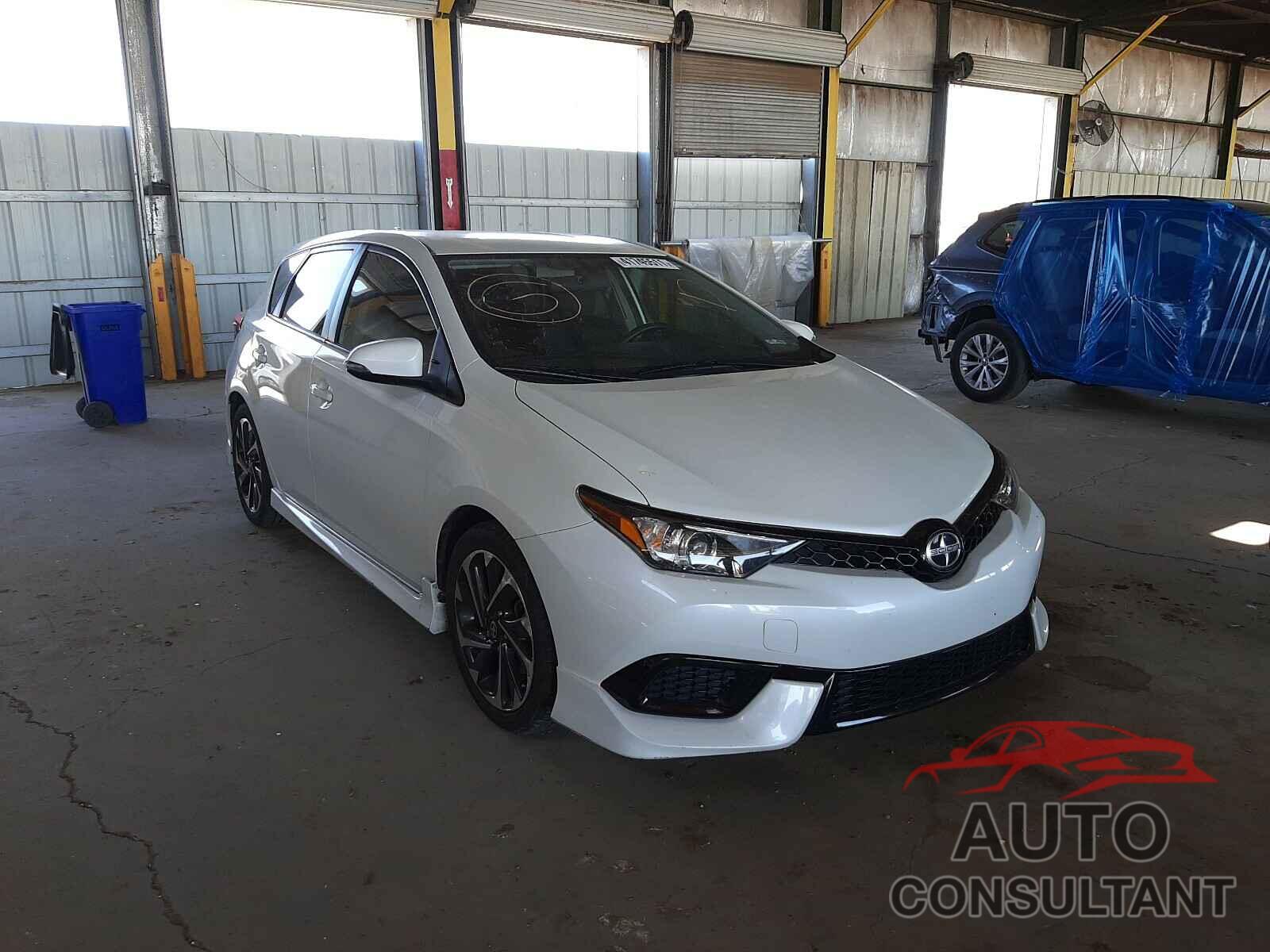 TOYOTA SCION 2016 - JTNKARJE1GJ517571