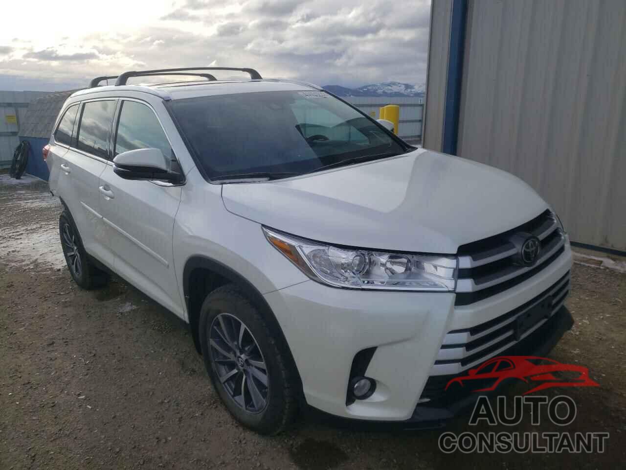 TOYOTA HIGHLANDER 2019 - 5TDJZRFH0KS929066
