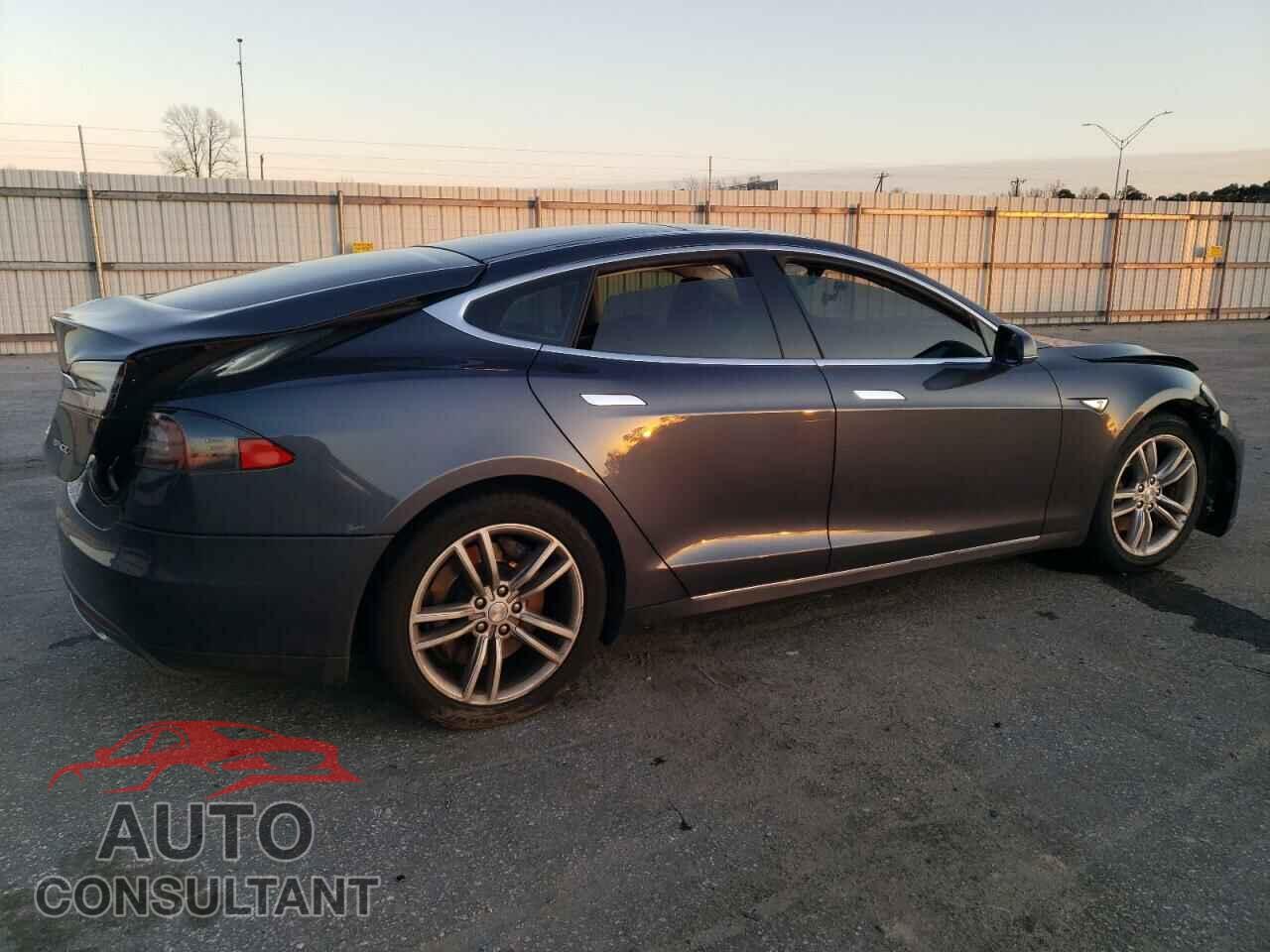 TESLA MODEL S 2014 - 5YJSA1H12EFP49982